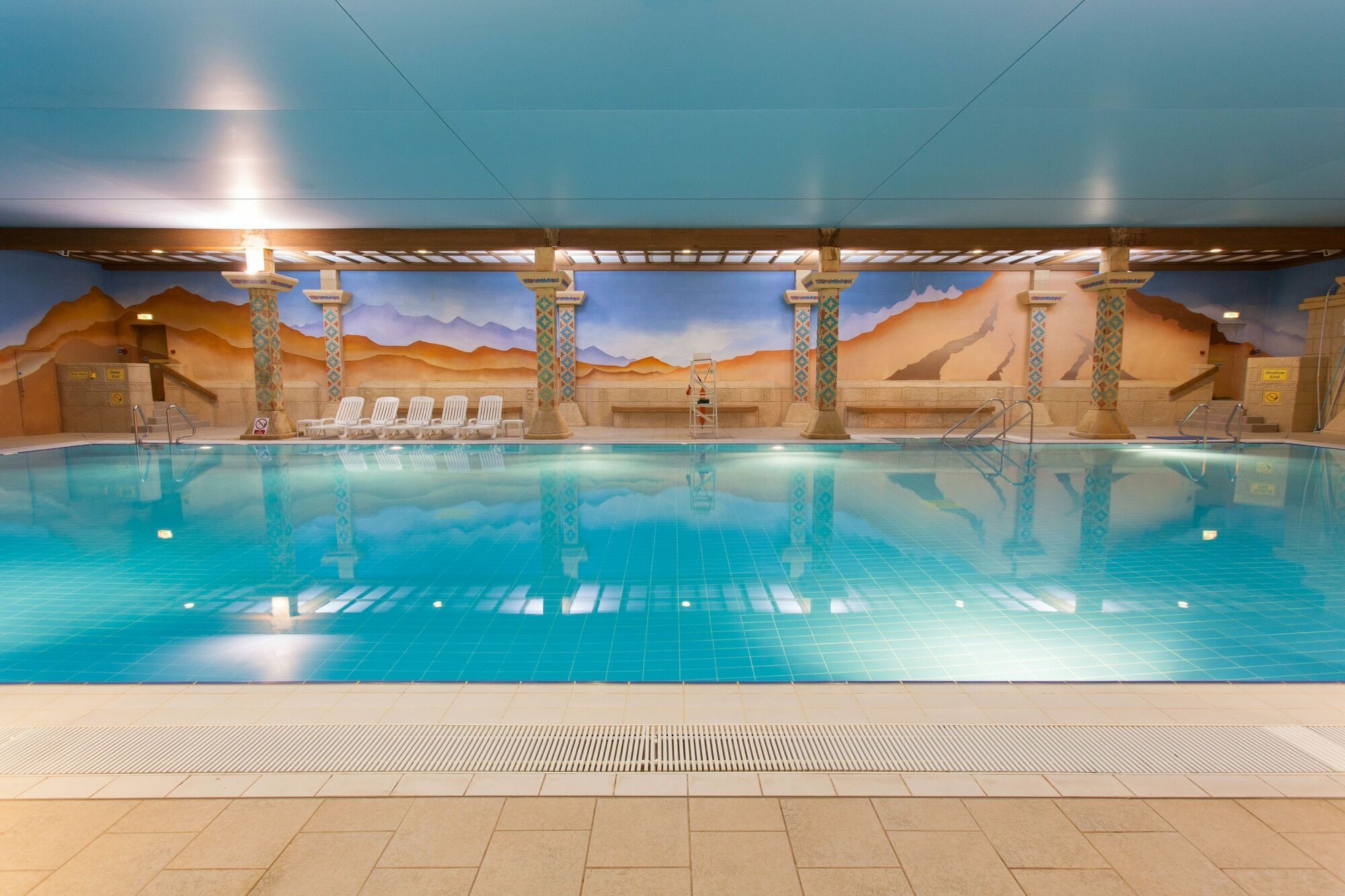 Tlh Carlton - Tlh Leisure, Entertainment And Hotel Torquay
